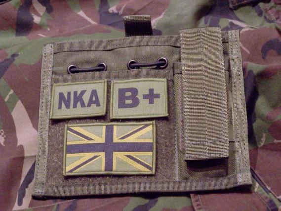 ID Patch Bloodgroup OD Green / Desert with Velcro Null Pos