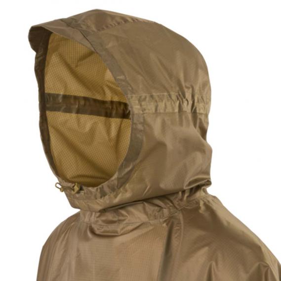 Verstellbare Kapuze mit Kordelzug des Helikon-Tex Lightweight Poncho – optimaler Schutz bei starkem Regen