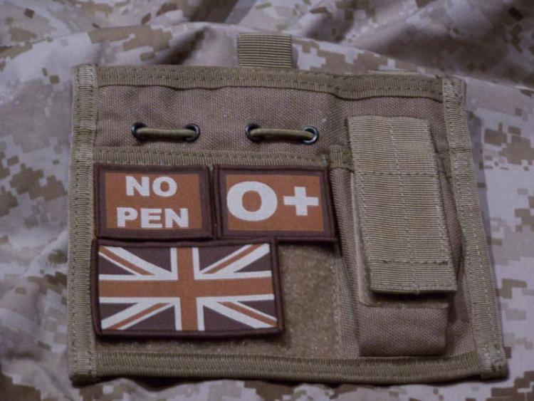 ID Patch Bloodgroup OD Green / Desert with Velcro AB Pos ID Patch Bloodgroup OD Green / Desert with Velcro AB Pos