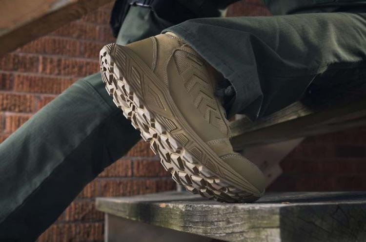 BATES RUSH SHIELD DRY Guard COYOTE mit Membrane BATES RUSH SHIELD DRY Guard COYOTE mit Membrane