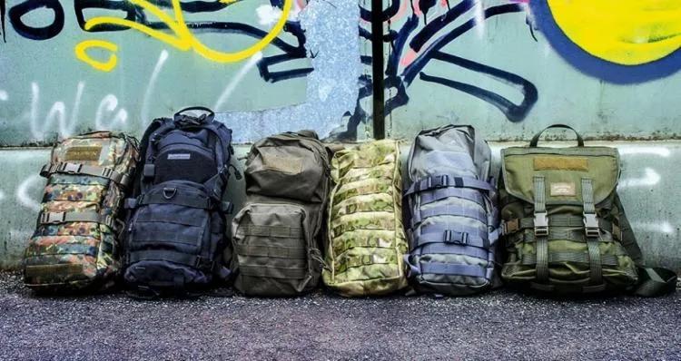 FACH-ZEITSCHRIFT TACTICAL GEAR 2018-01