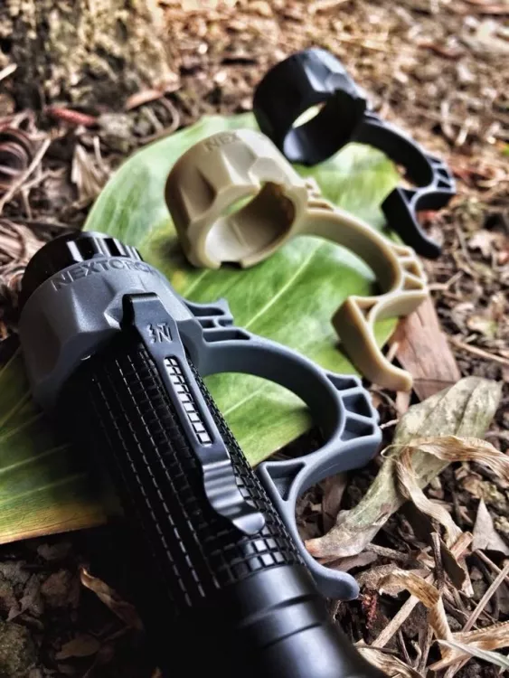 NEXTORCH FR1 TAKTISCHE FÜHRUNGFSHILFE