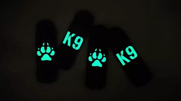 NightStripes K9 HUNDEFÜHRER EDITION OLIVE NightStripes K9 HUNDEFÜHRER EDITION OLIVE