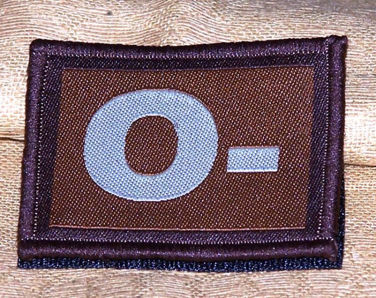 ID Patch Bloodgroup OD Green / Desert with Velcro Null Neg